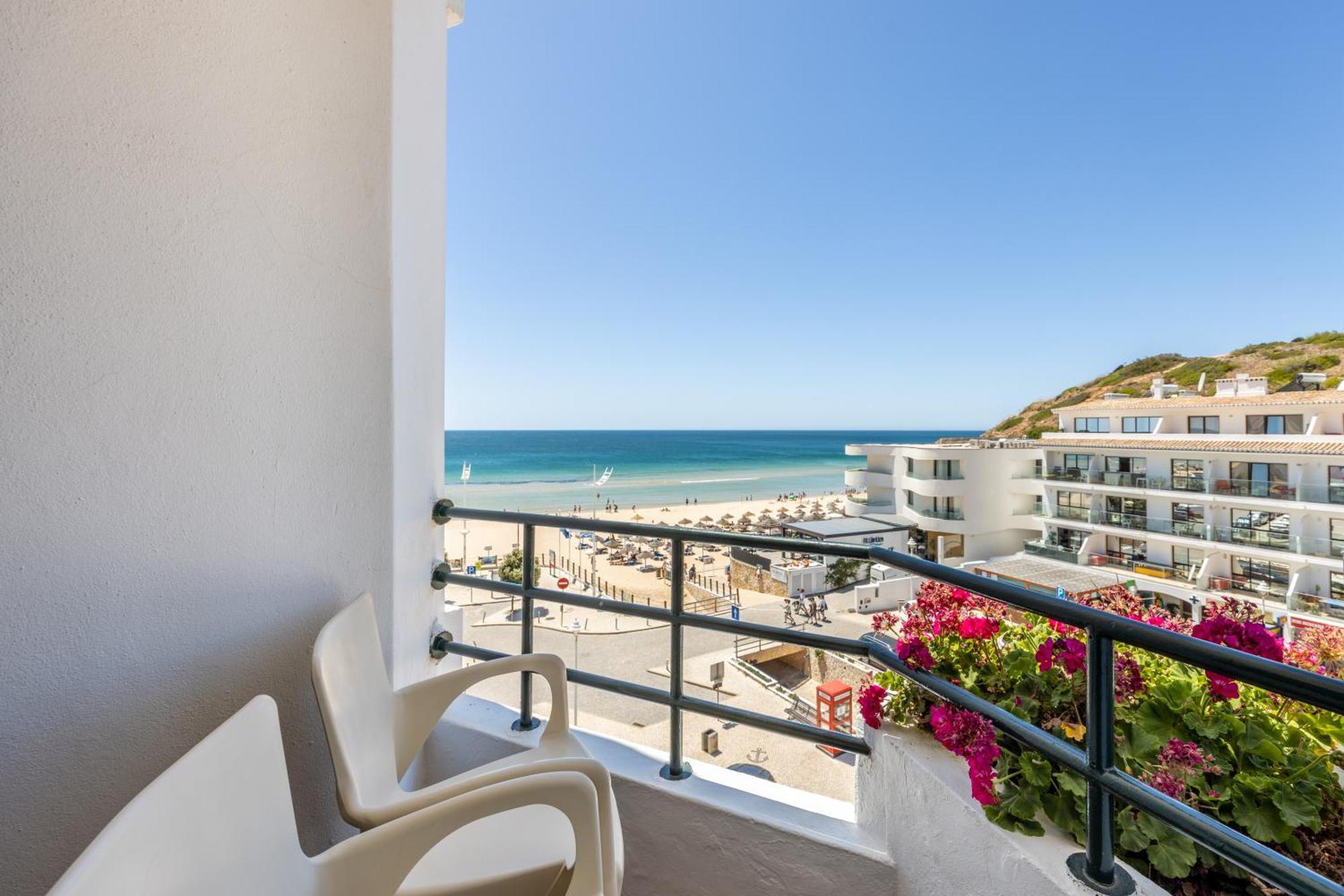 Hotel Residencial Salema Extérieur photo